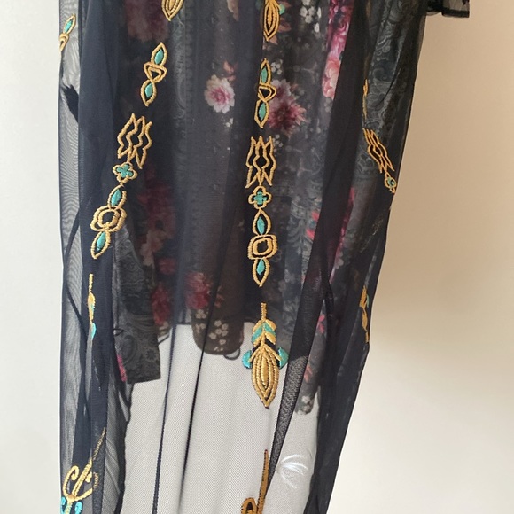 Beautiful dress embroidered netting over pattern sheath pockets empire waist - Picture 4 of 10